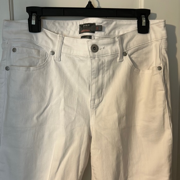 torrid Denim - Torrid white vintage stretch jeans Size 10. Barely worn